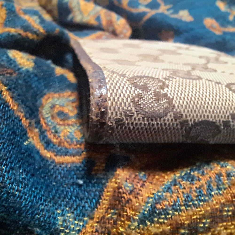 Gucci Beige and Brown Monogram Wallet Card Holder - Picture 13 of 17